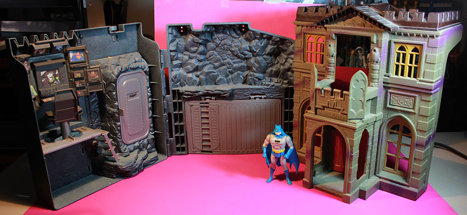 batman returns batcave toy